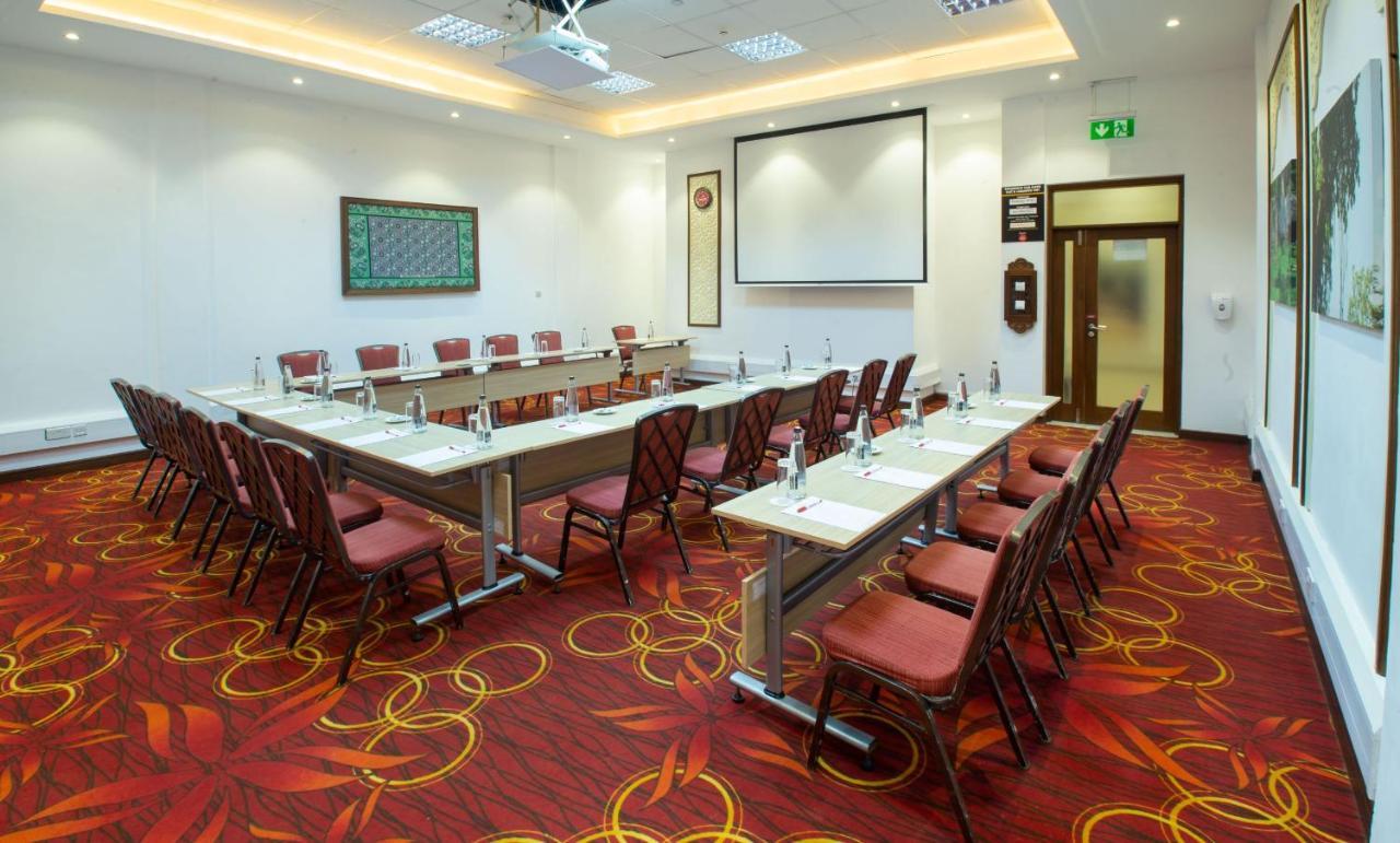 Prideinn Paradise Beach Resort & Spa Mombasa Exteriér fotografie Meeting room
