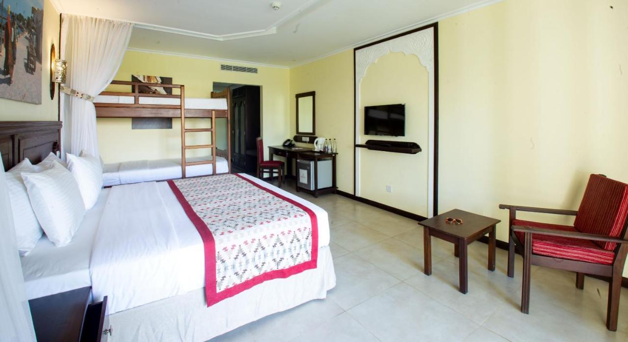 Prideinn Paradise Beach Resort & Spa Mombasa Exteriér fotografie Family room